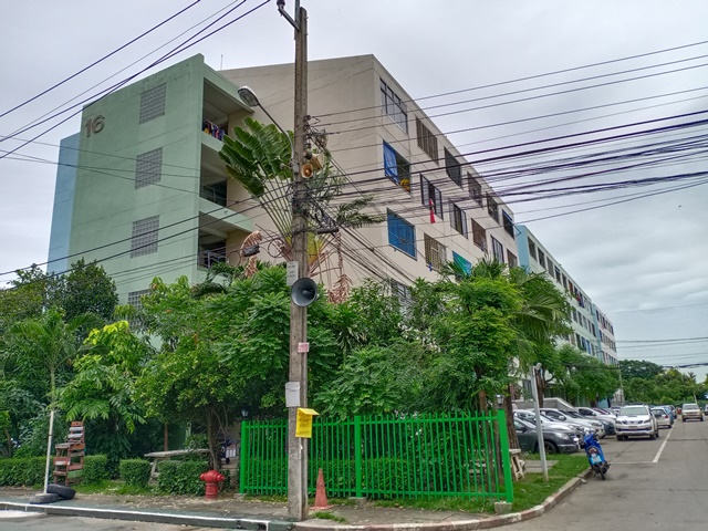 คอนโดมิเนียม โครงการเคหะชุมชนร่มเกล้า 8 ลาดกระบัง