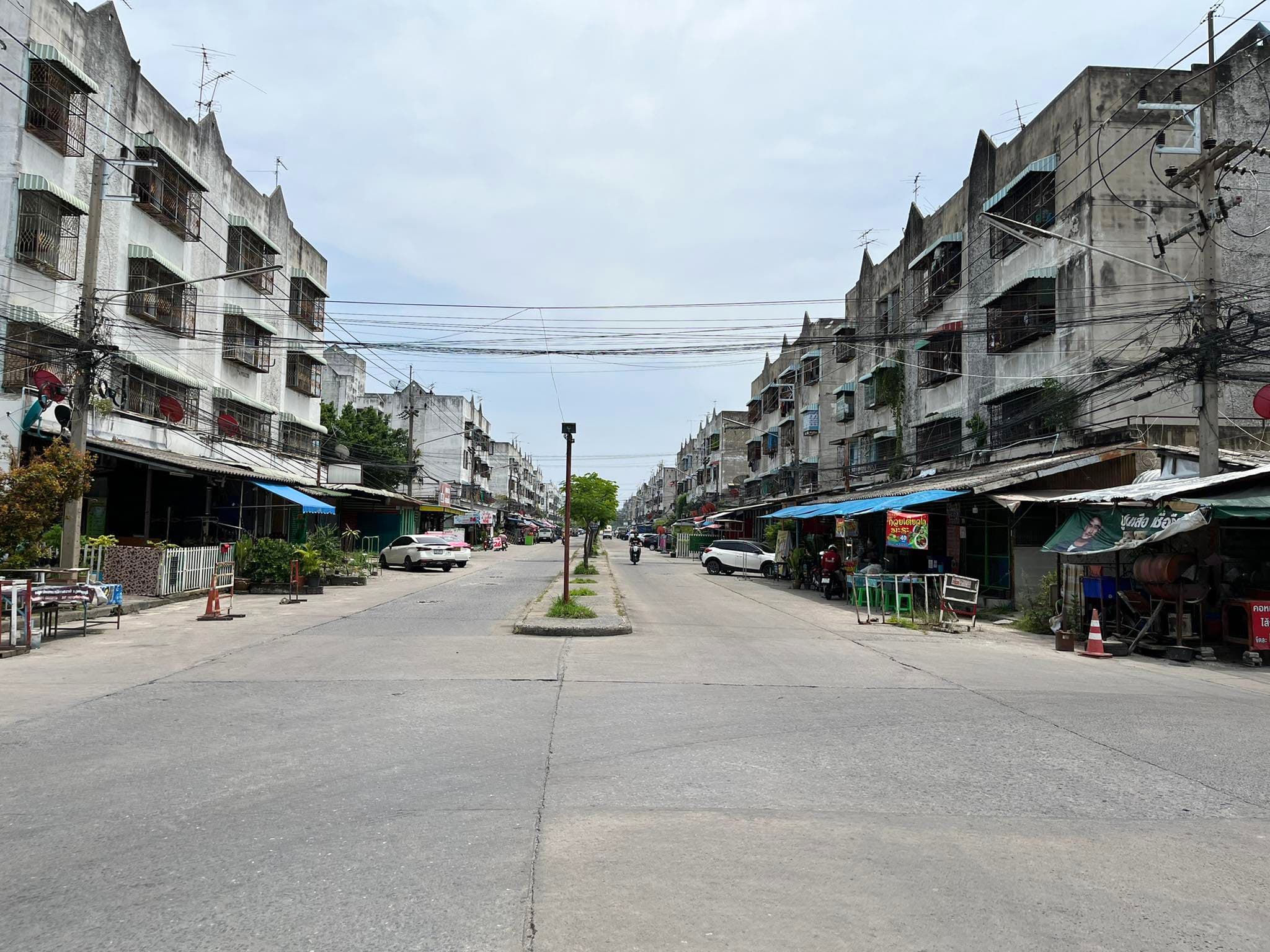 2f98e781-2.แยกทางเข้า.jpg
