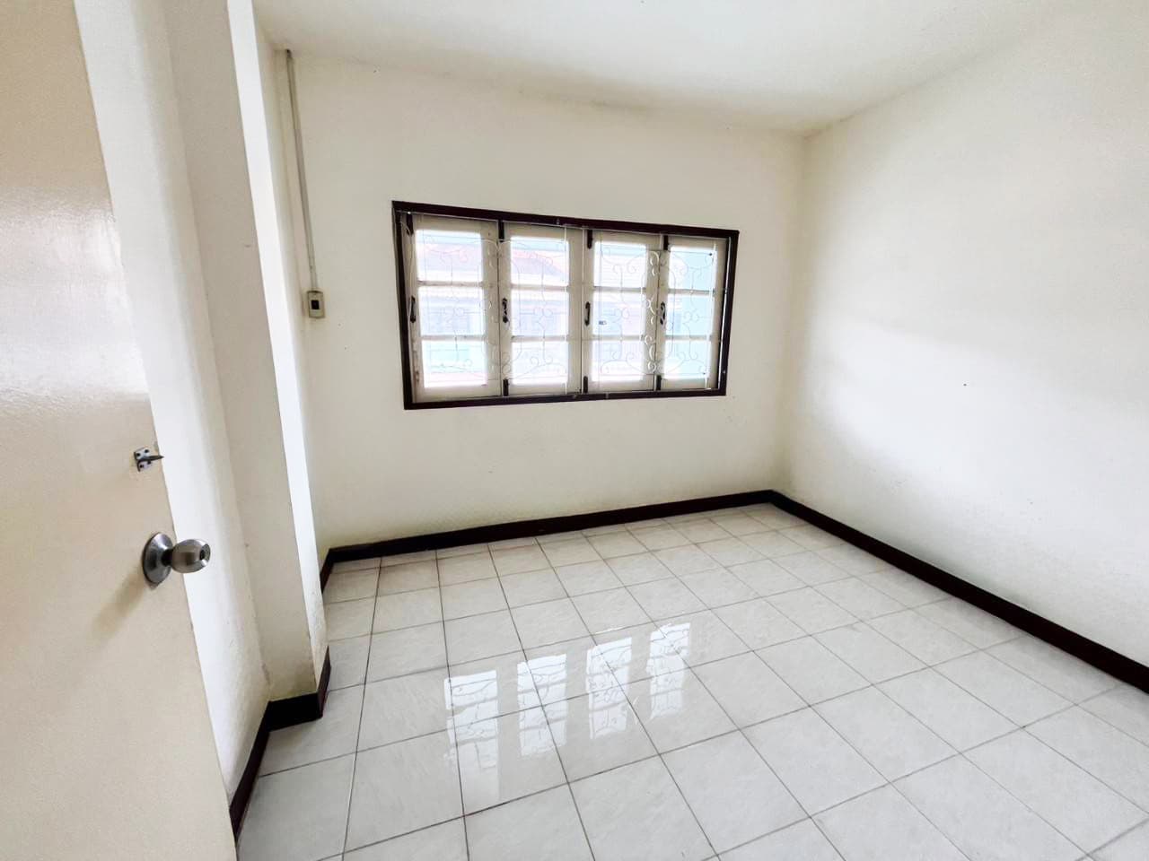 065ffcc8-144777-2.jpg