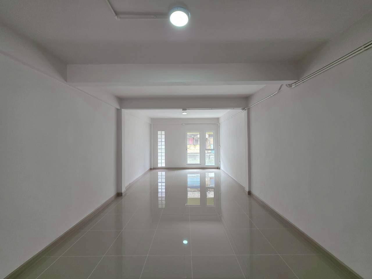 LINE_ALBUM_หลังขวา 18.8.68_250818_25.jpg
