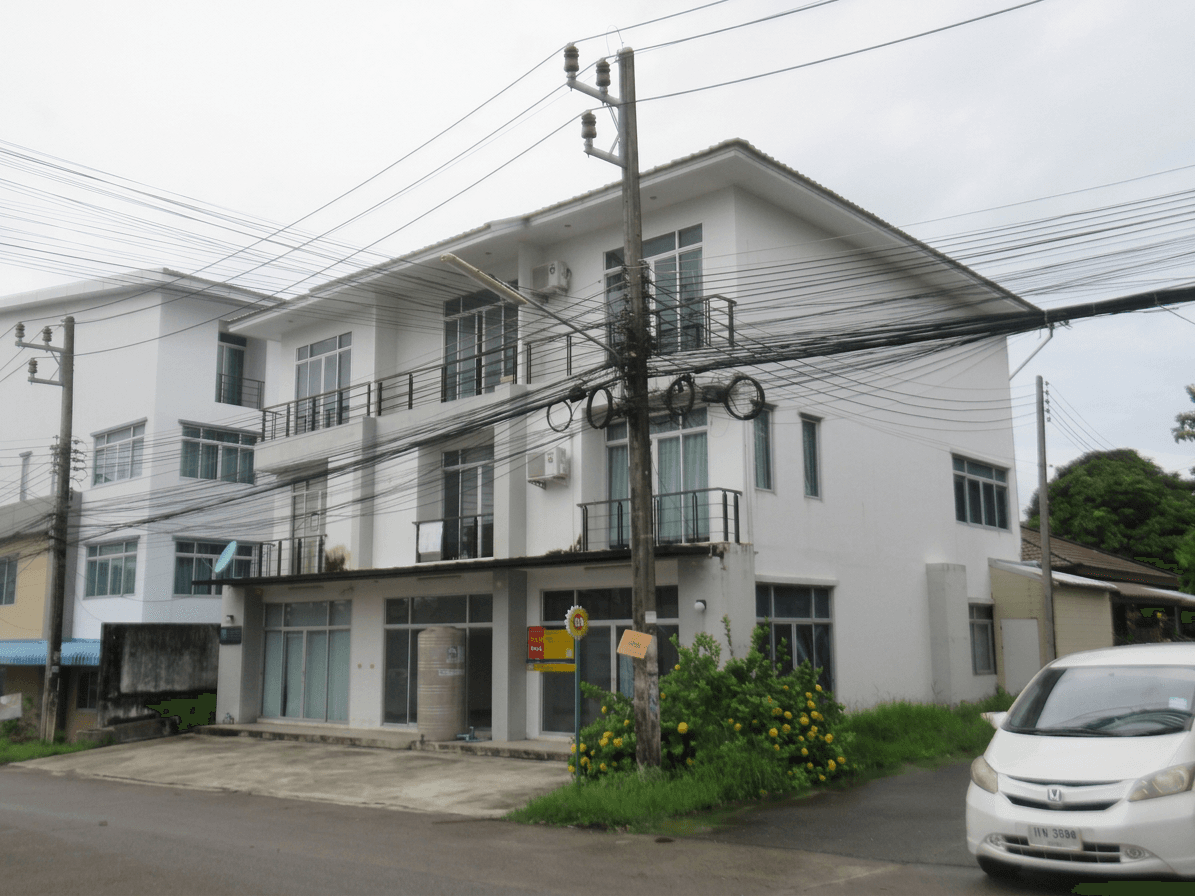 freepik_2855798605.png