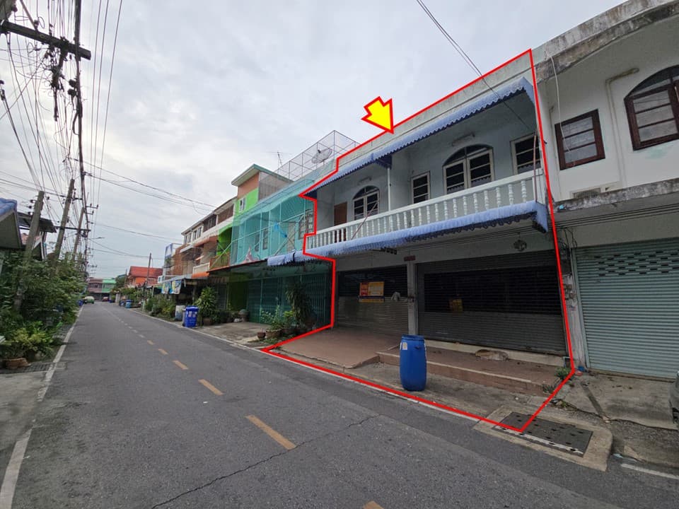 Slide3.JPG