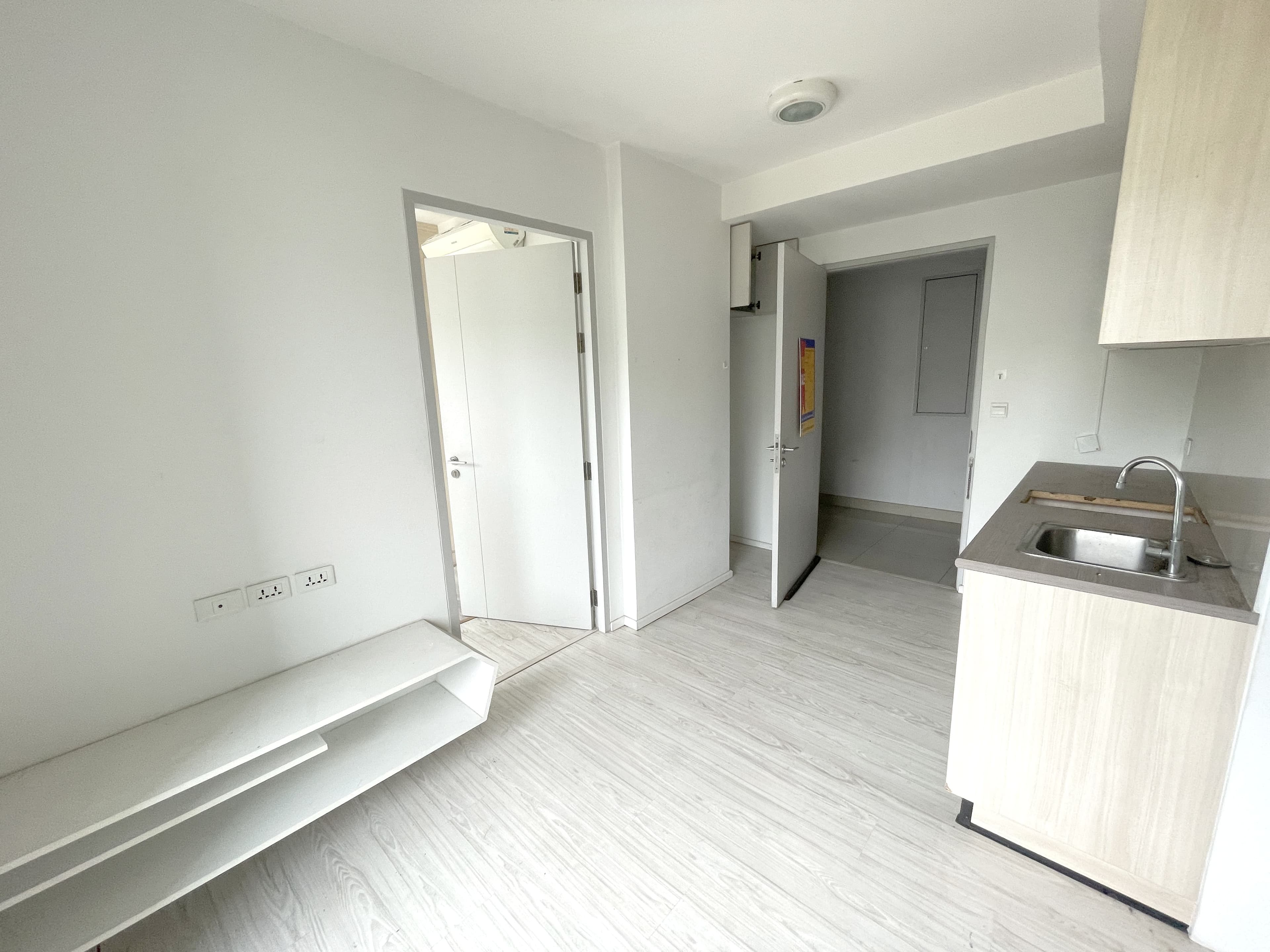 46252d51-148719-4.jpg