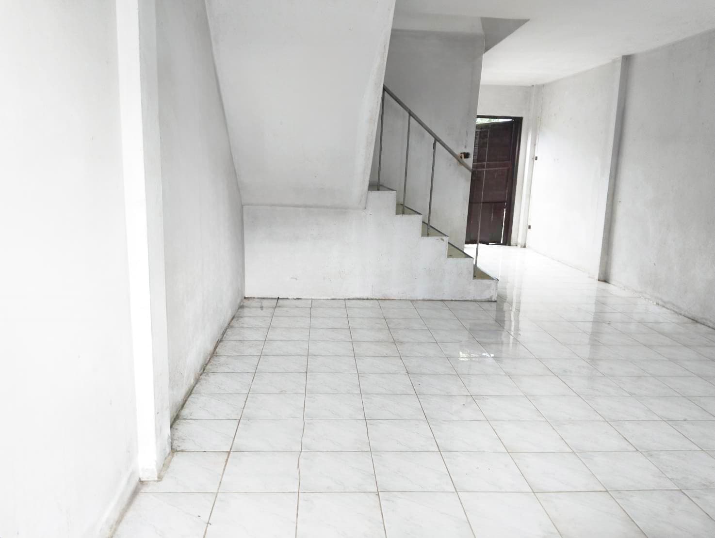 6112d752-46460-4.jpg