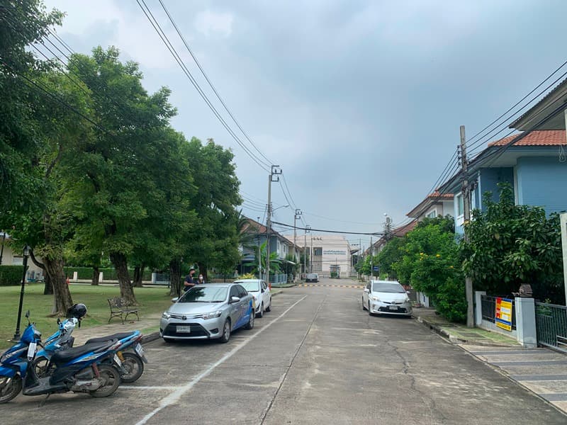 ฉ74133 (1).JPG