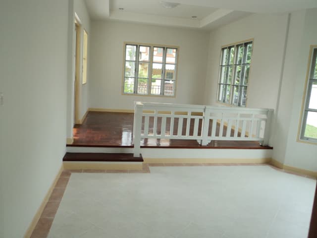 full_20120202162541.jpeg