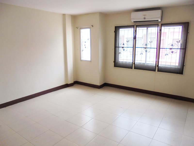 38183e22-144579-0.jpg