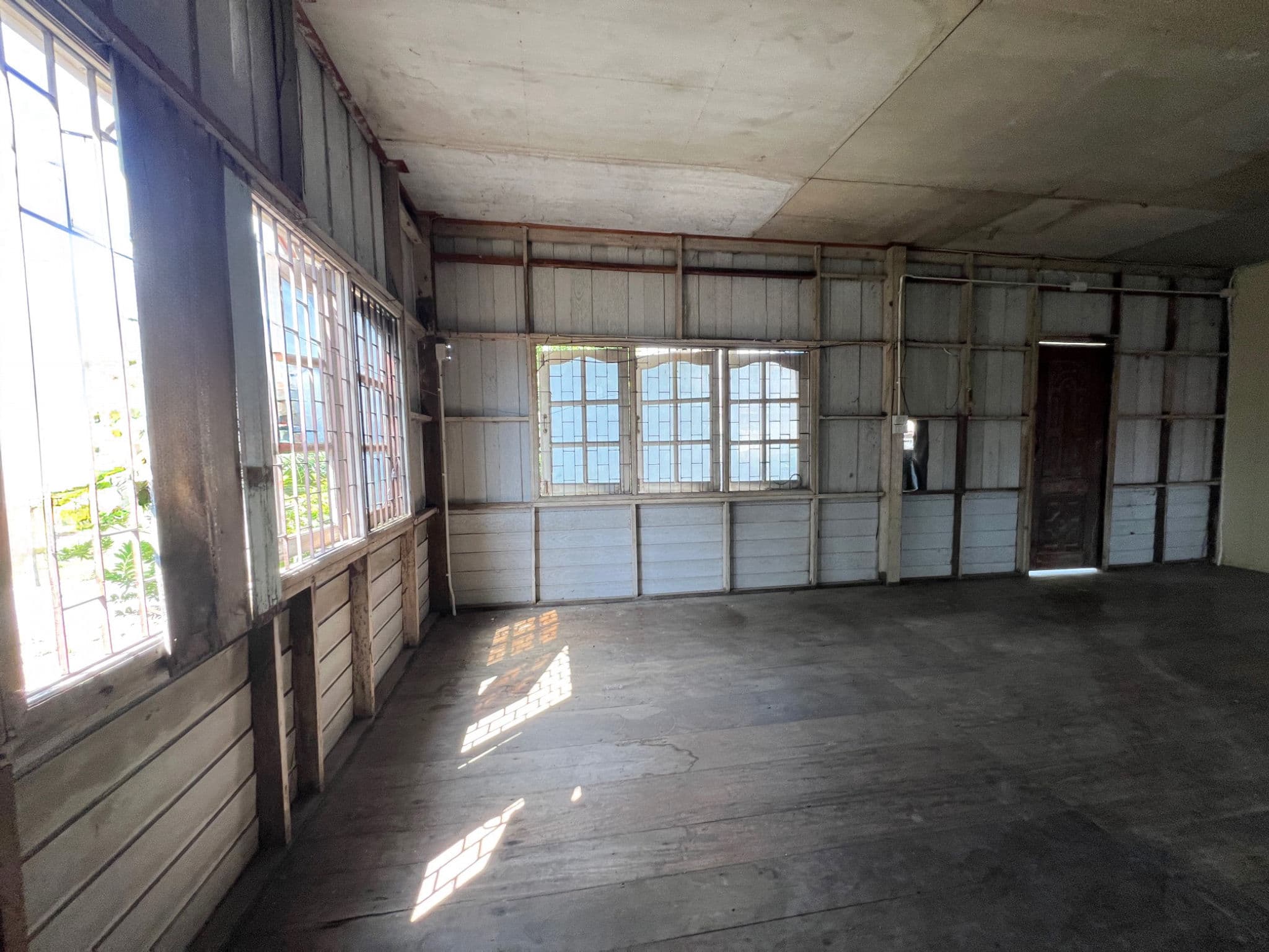 f4fec6ab-137672-9.jpg