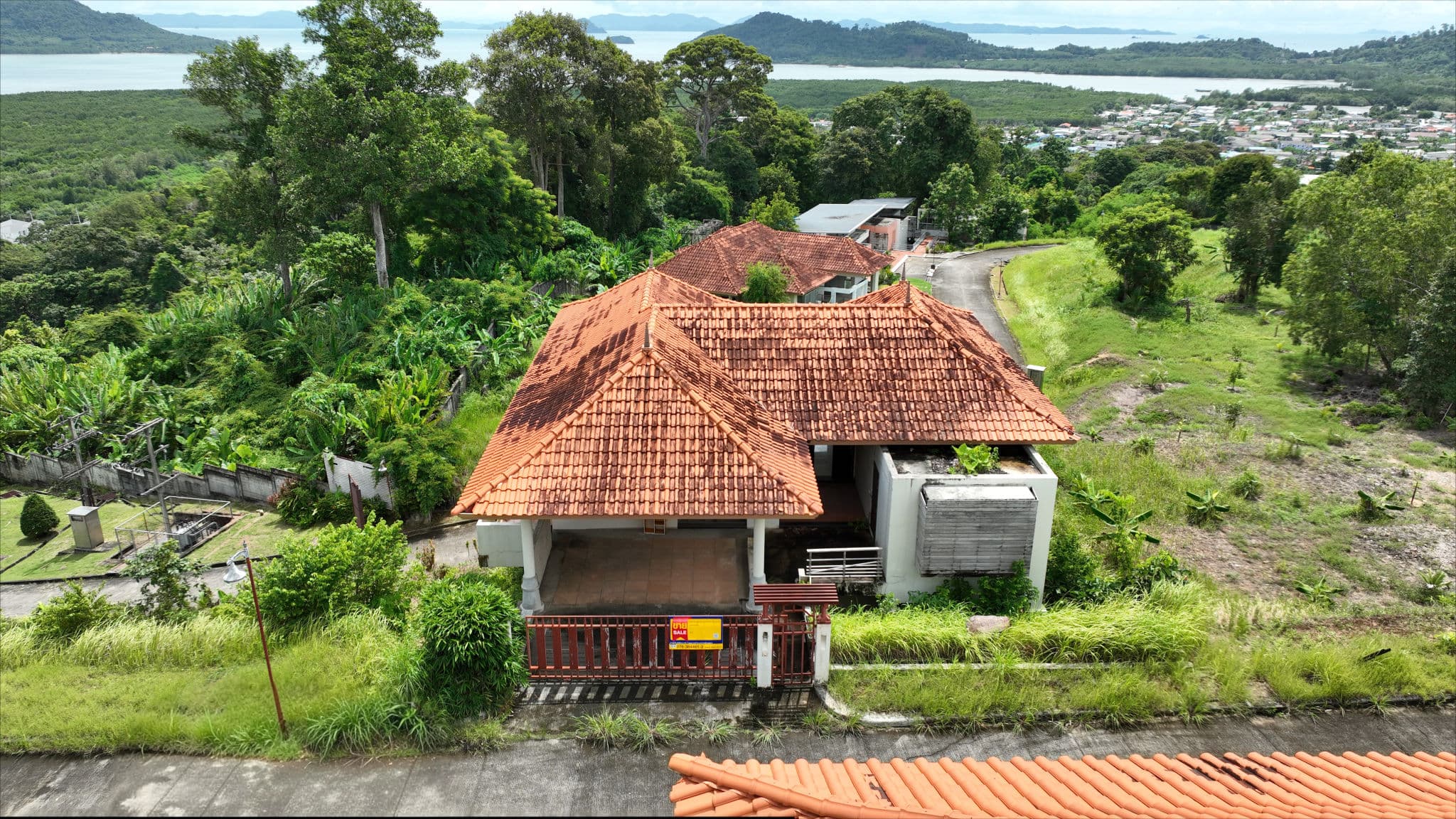 freepik_2731042687.png