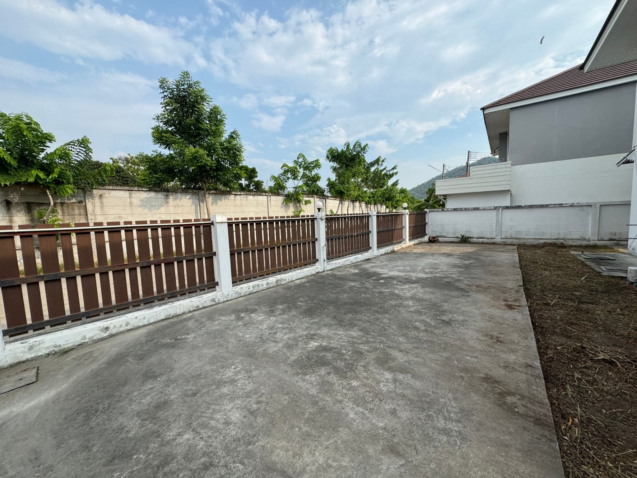 LINE_ALBUM_หลังทำ DACHOSH0132001_๒๔๐๕๐๖_16.jpg