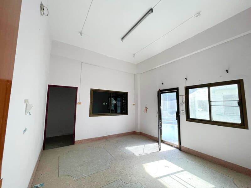 2df018b8-29.jpg