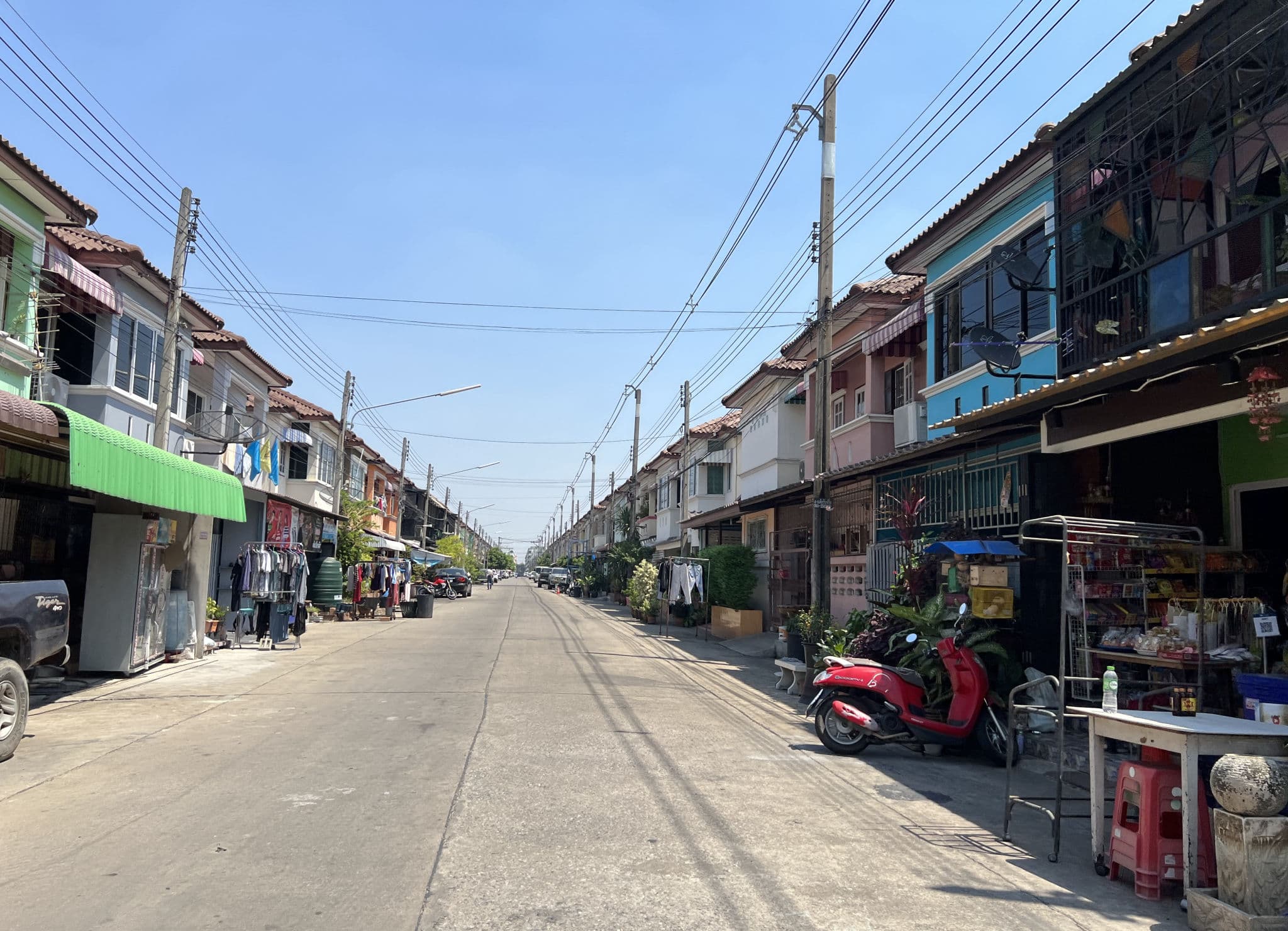3.ถนนโครงการ.JPG