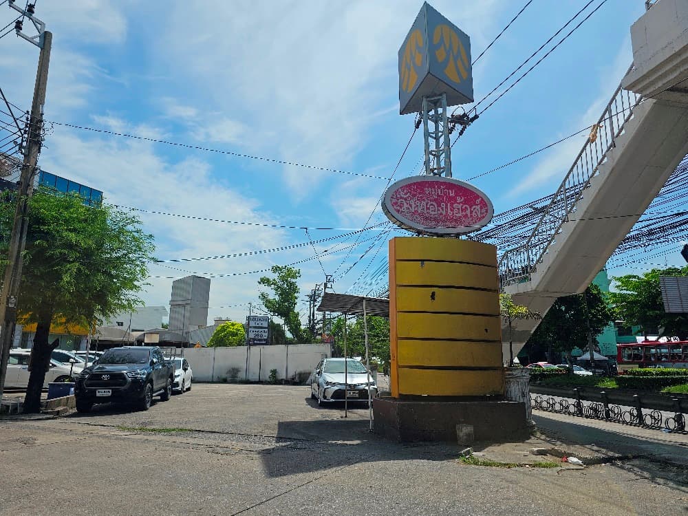 ทางเข้า วังทอง (2).jpg