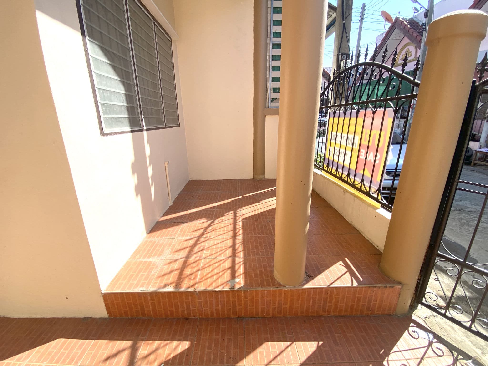6153fd55-56940-1.jpg