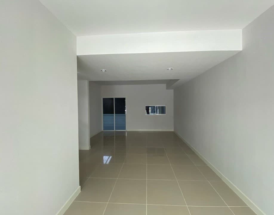 114-181 (002).JPG
