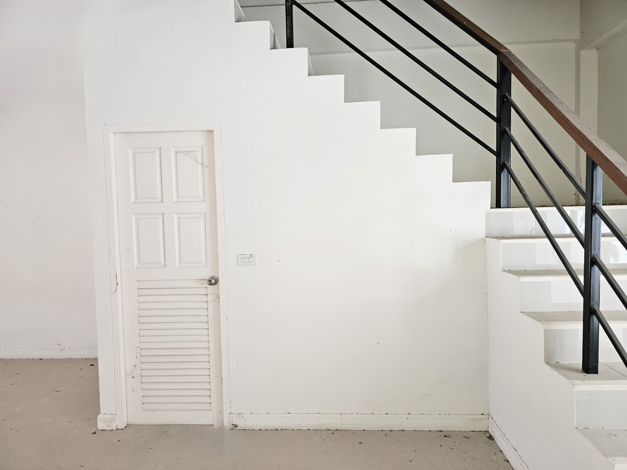 e04b36e1-145288-6.jpg