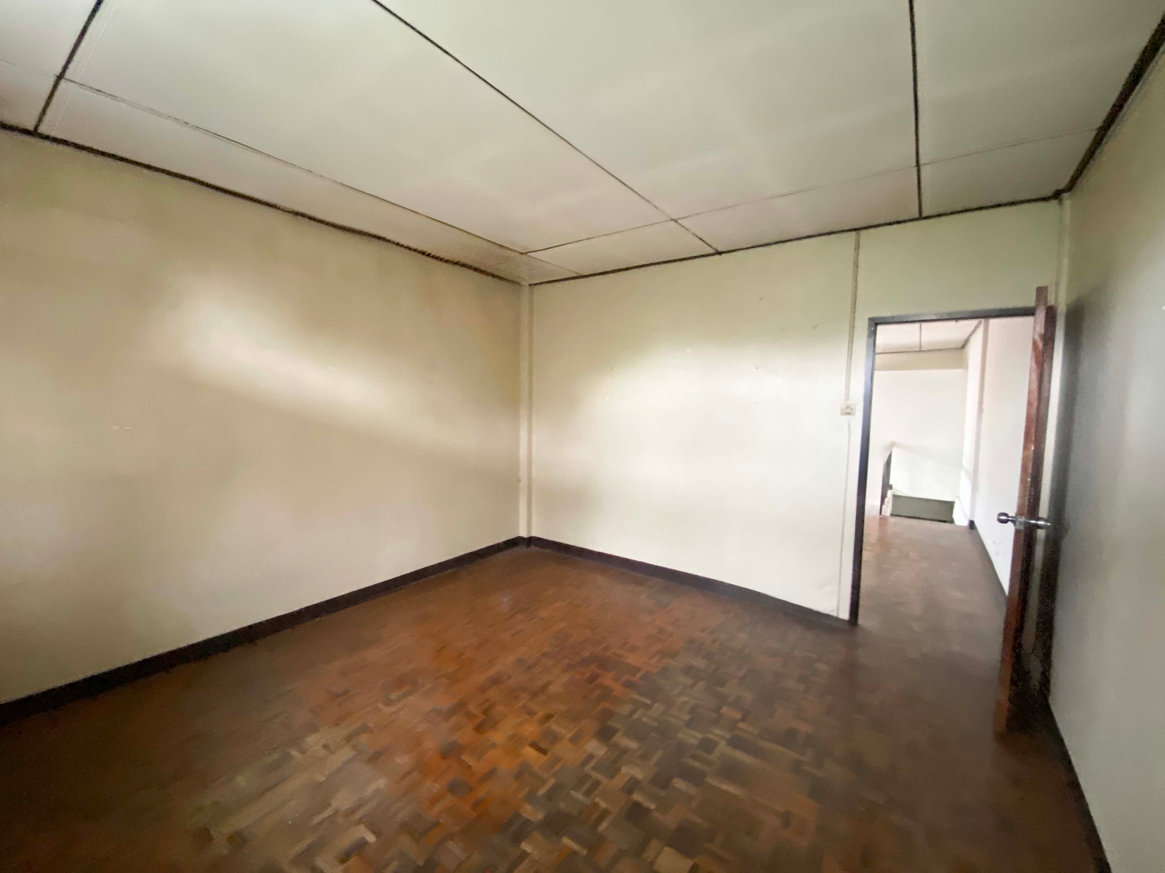 24944fa7-144348-2.jpg