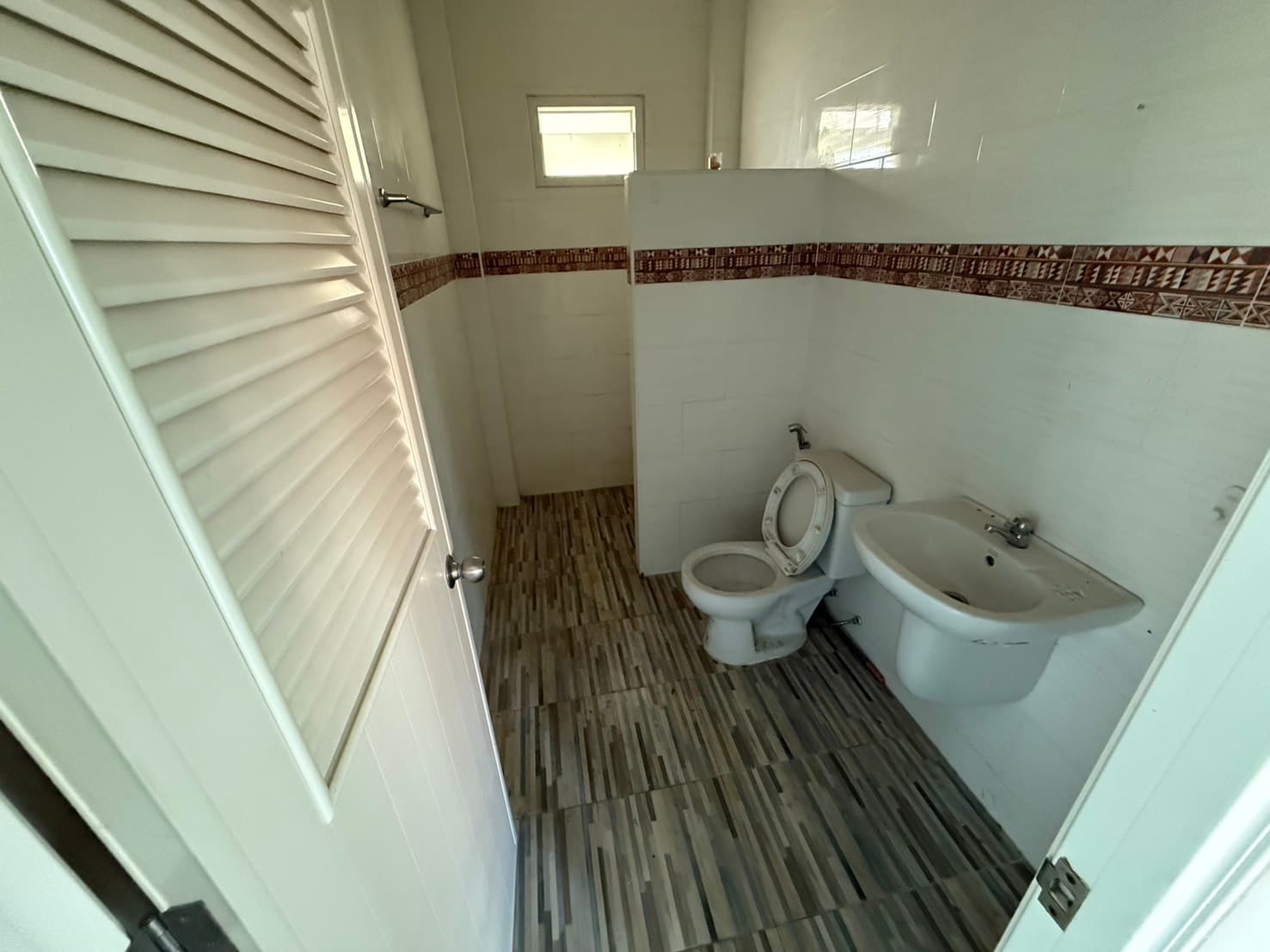 S__172359710_0.jpg