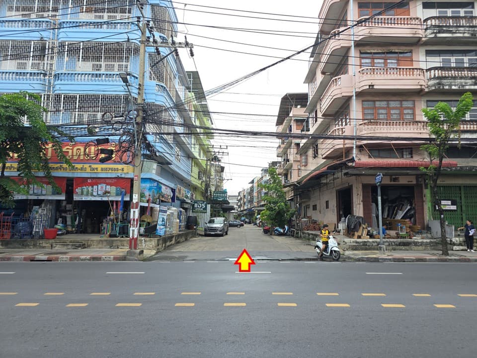 Slide4.JPG
