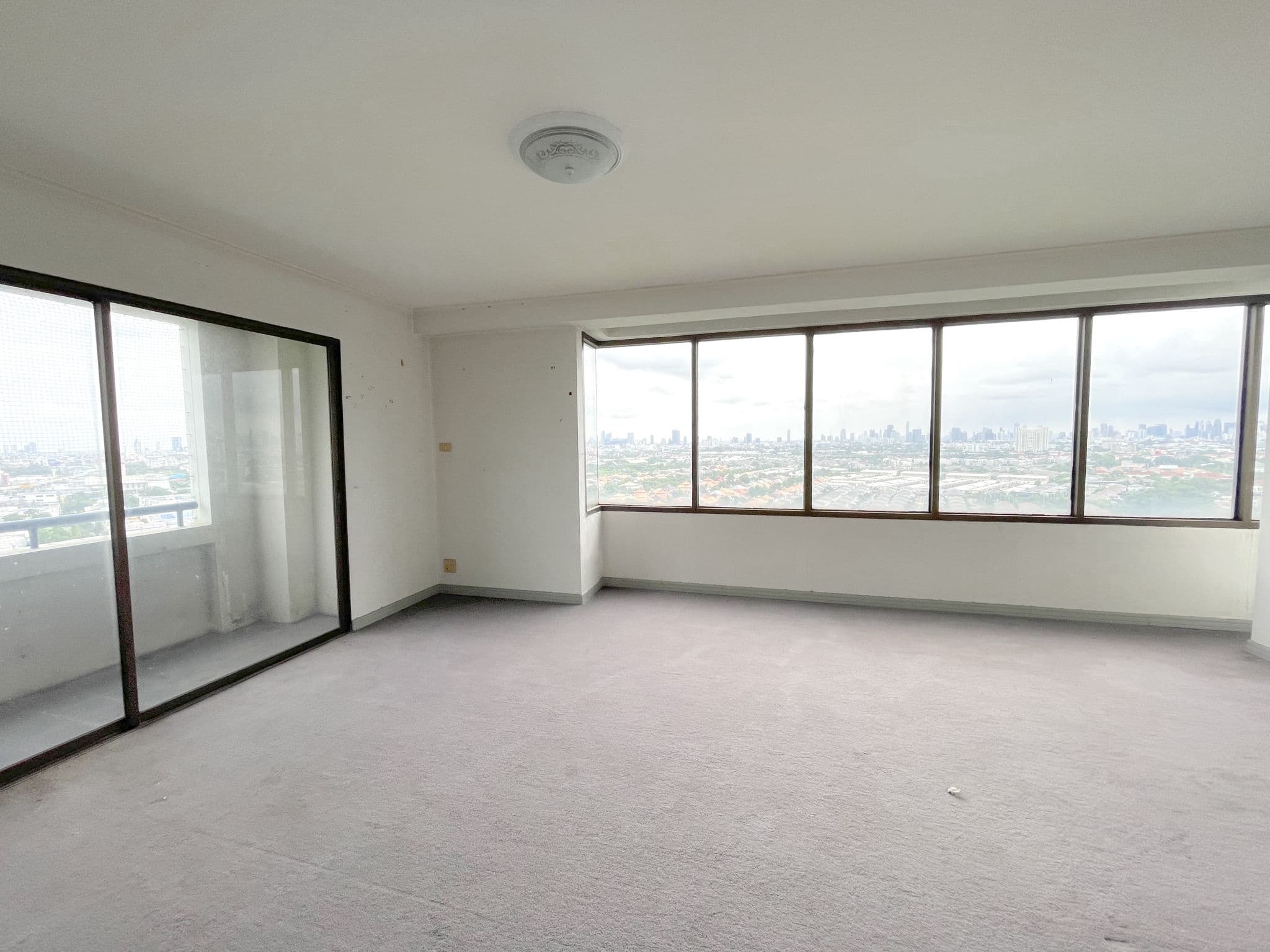 e3bb0575-145899-3.jpg
