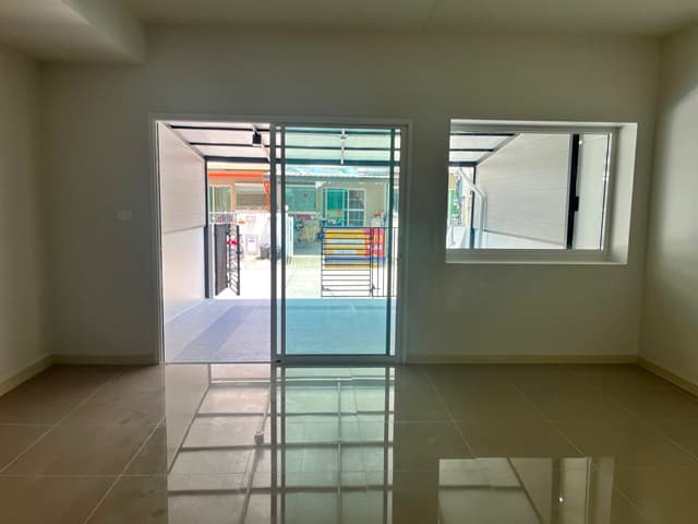 TH0248-080568 (9).jpg