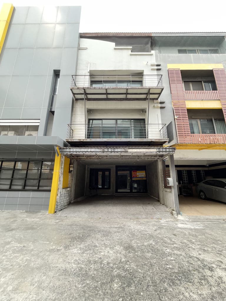 63b78d19-147820-3.jpg
