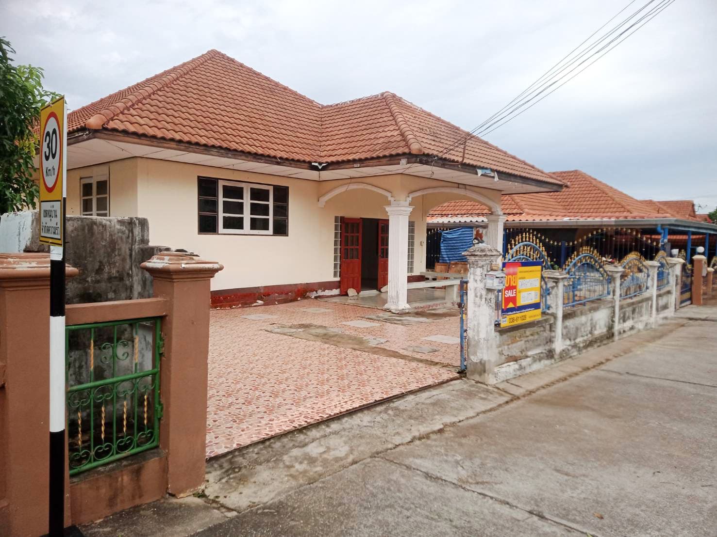 69f35689-132497-2.jpg