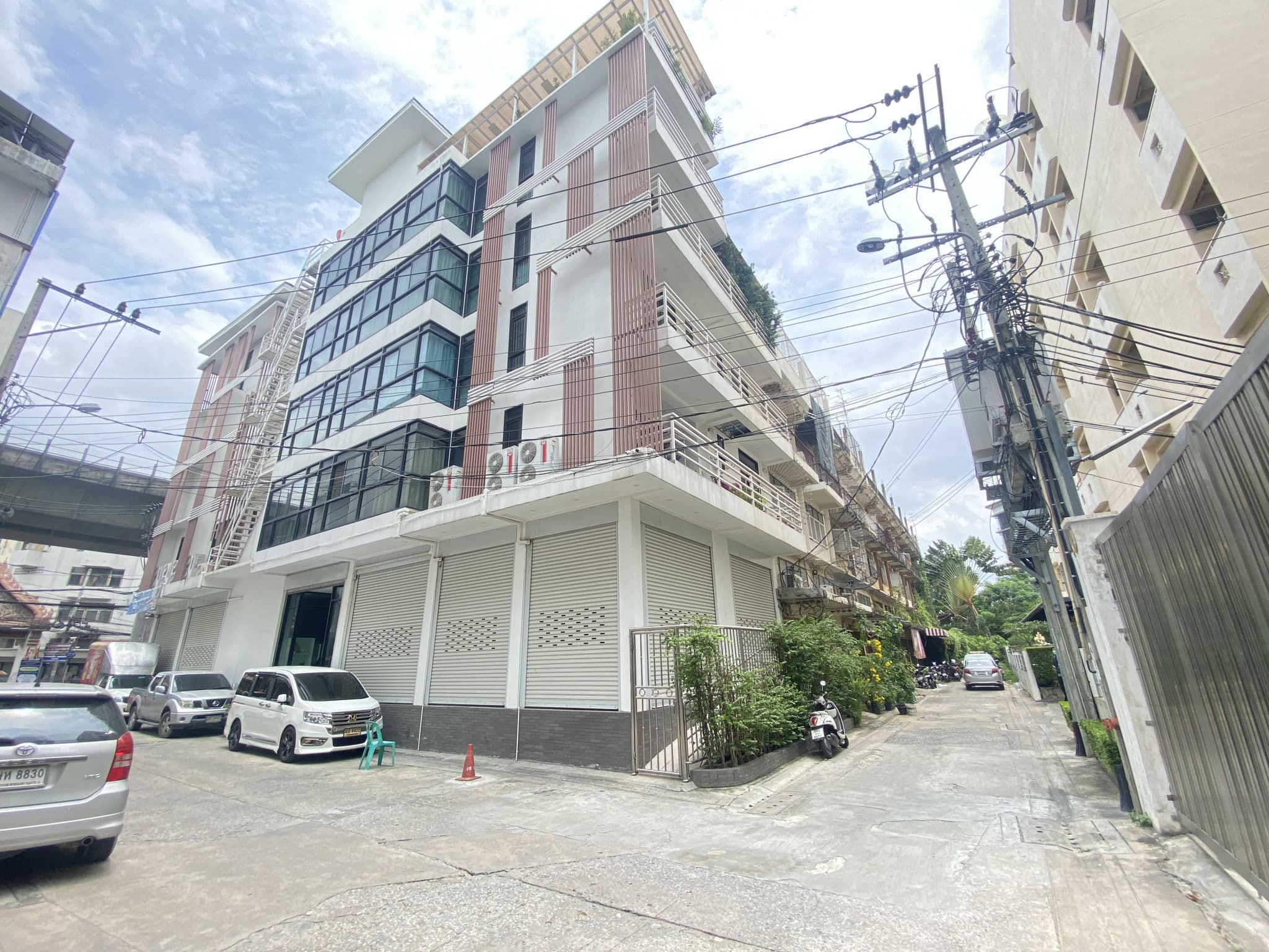 fb0fc7e4-สภาพแวดล้อม-ทางเข้าออกโครงการ (13).jpg