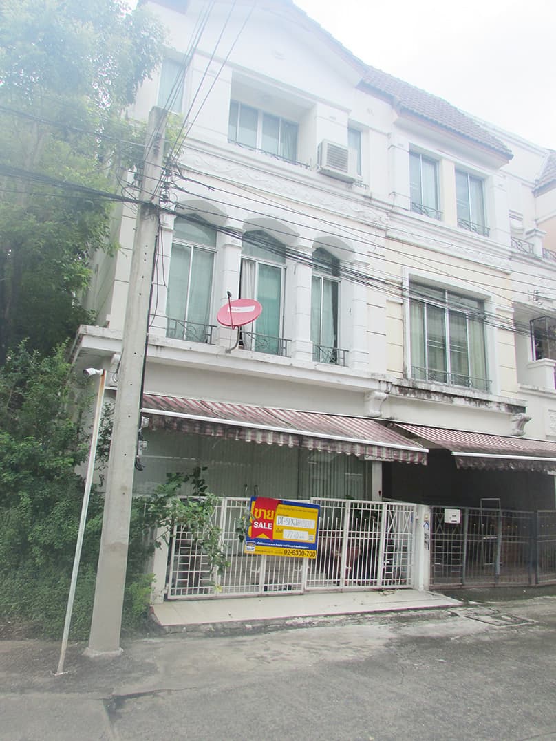 70f79ca0-53578-0.jpg
