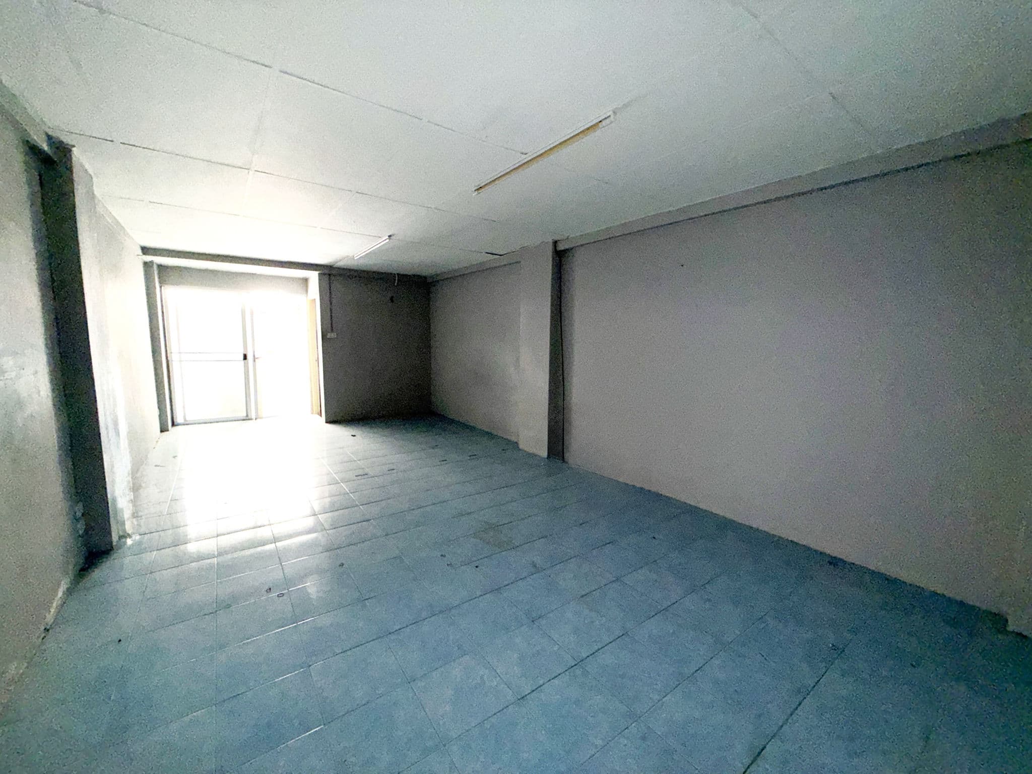 44518864-149181-2.jpg