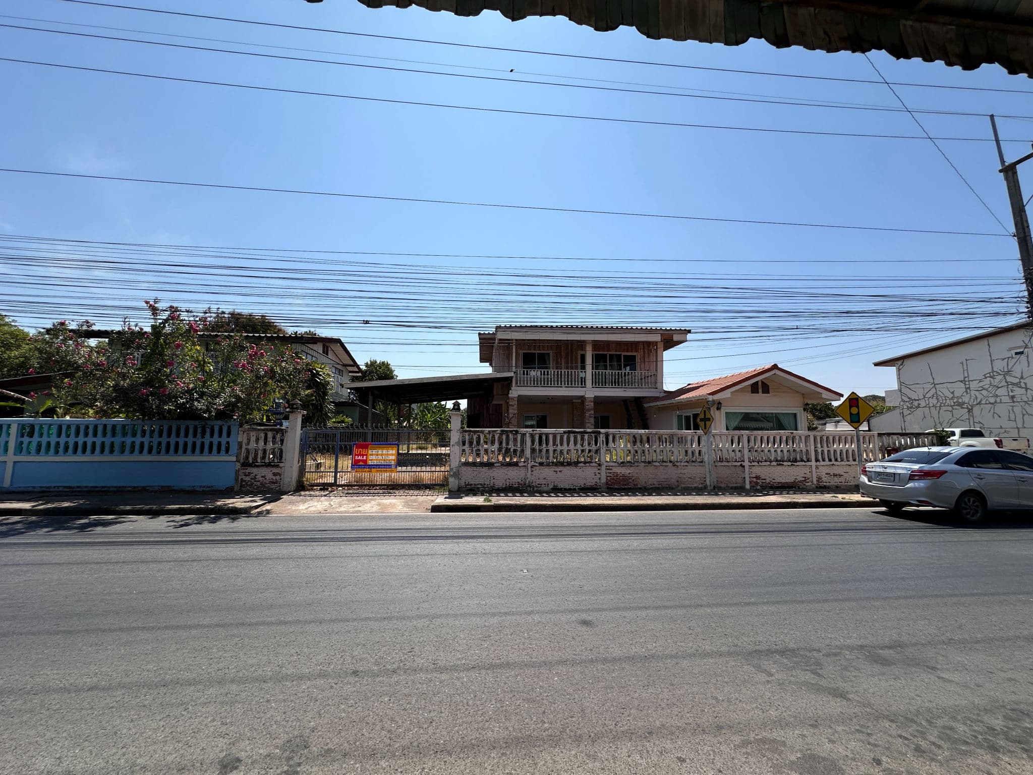 208a68ed-144102-0.jpg