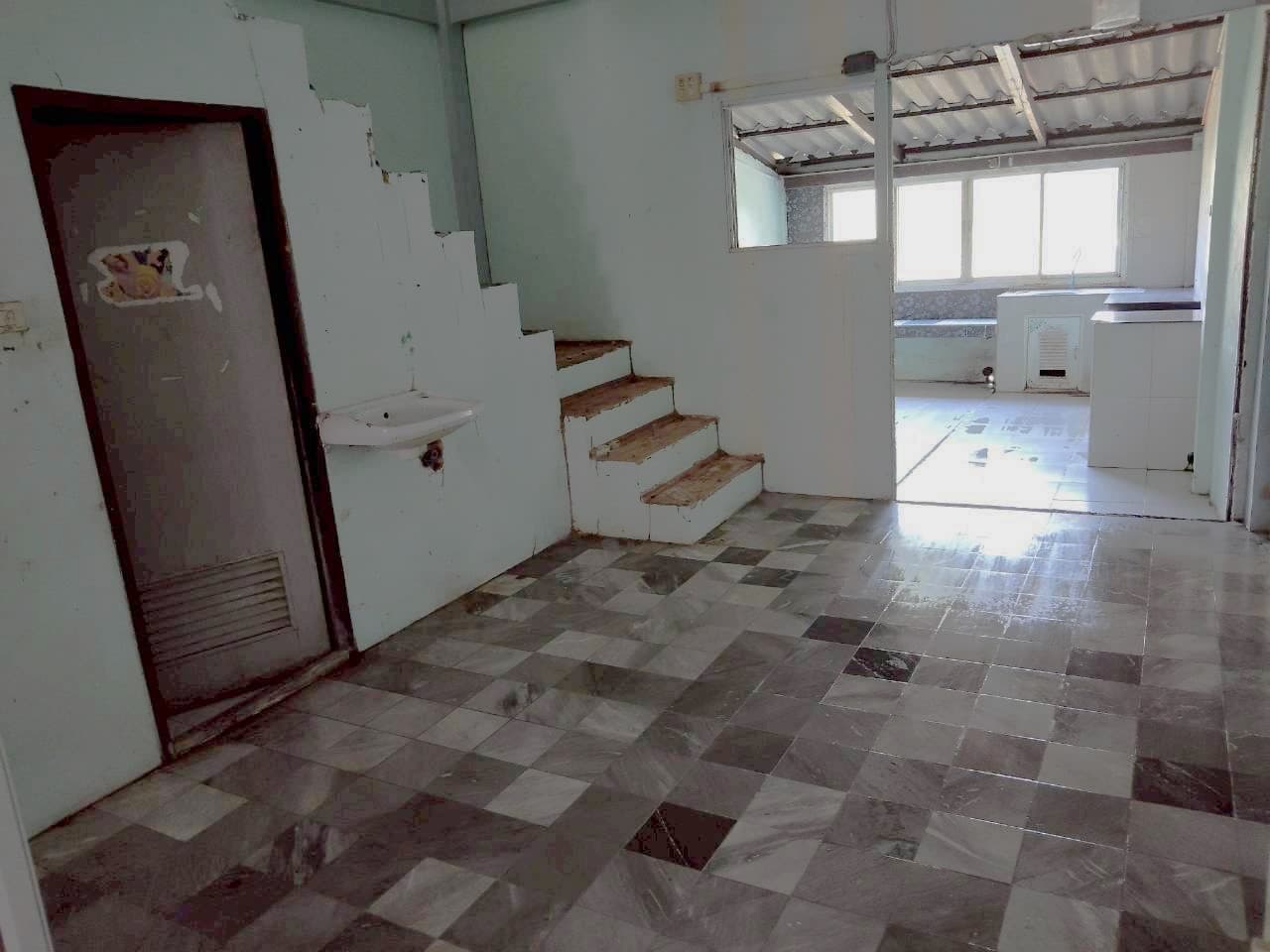 5db3d21b-153220-3.jpg