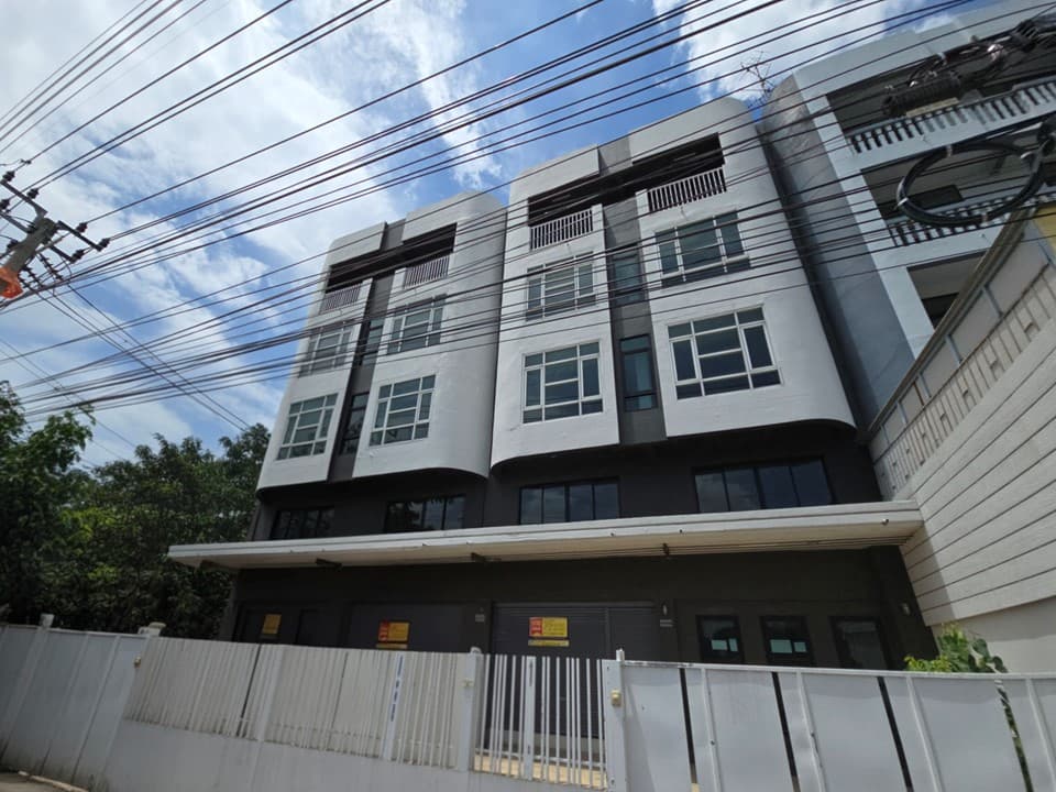 Slide15.JPG