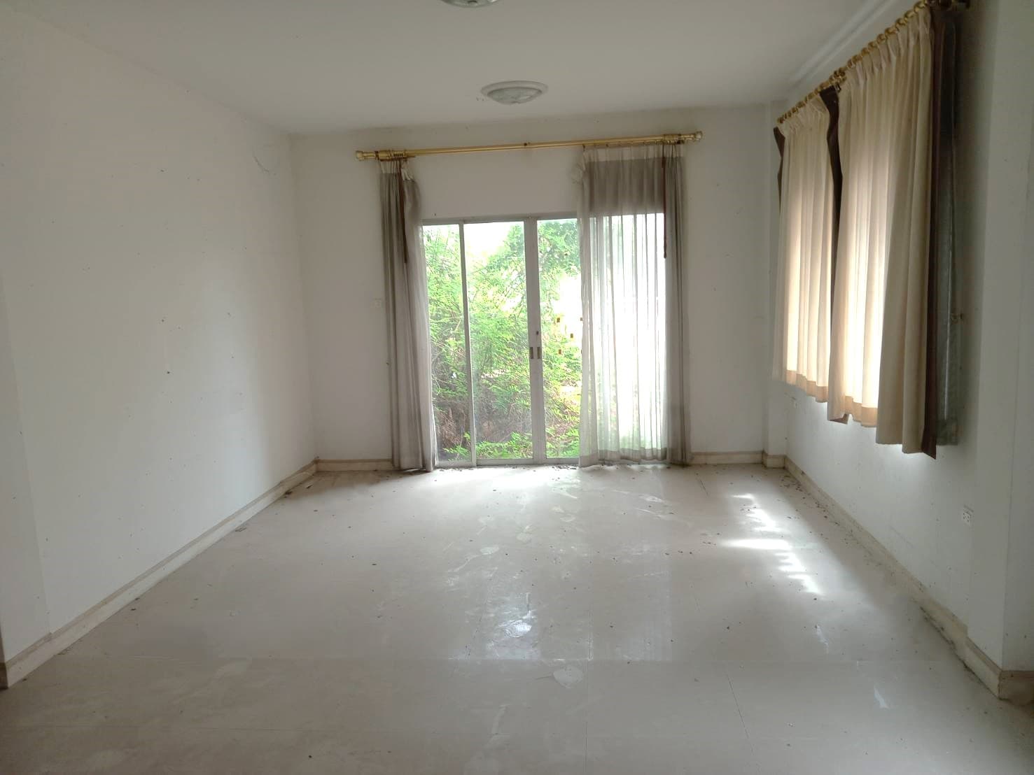 d933acd6-151240-5.jpg
