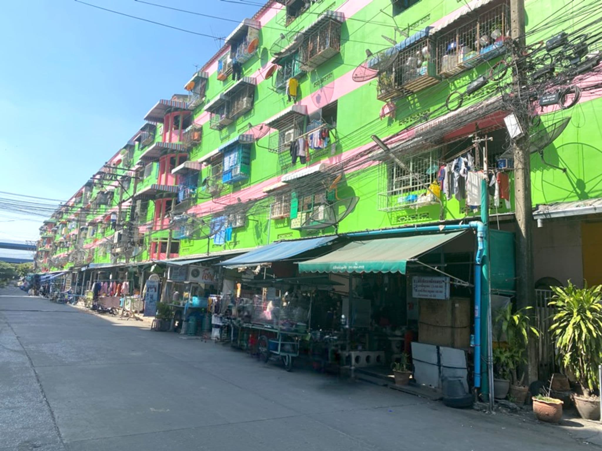 สถานที่โดยรอบ.png