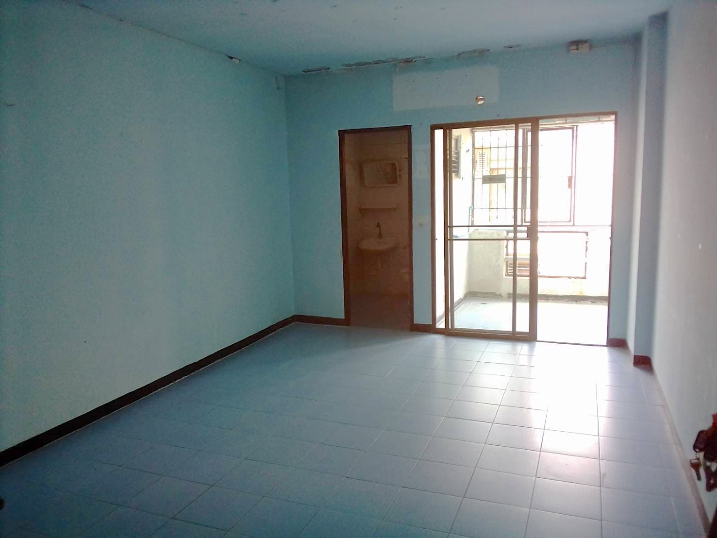DABKKCU0160001 -2.jpg