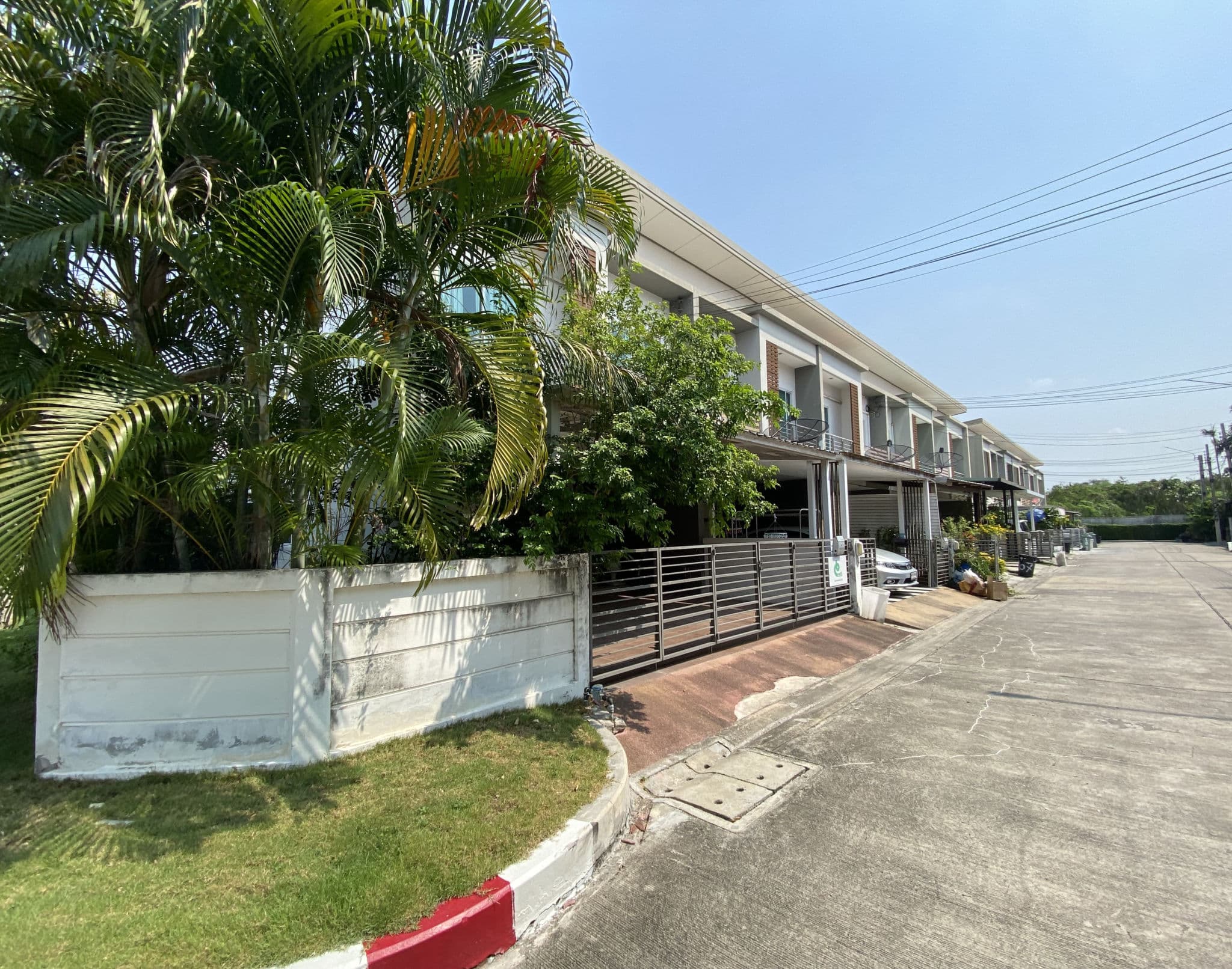 8cf72969-DEBKKTH0306 (15).JPG