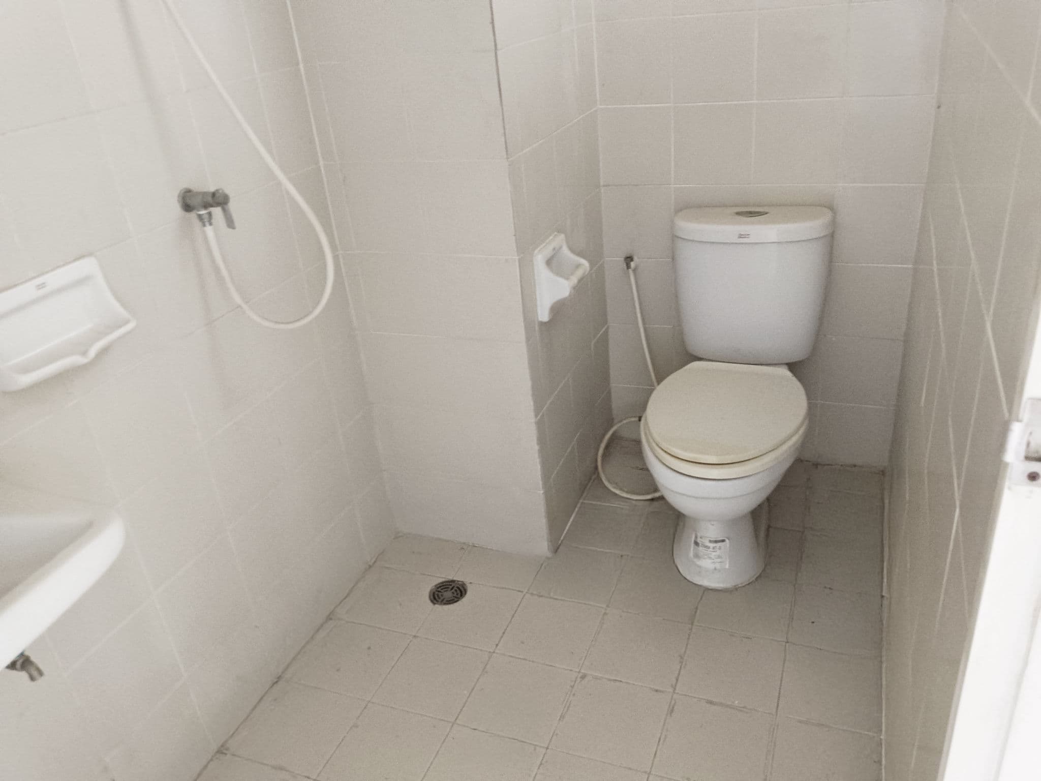 be117054-37850-6.jpg
