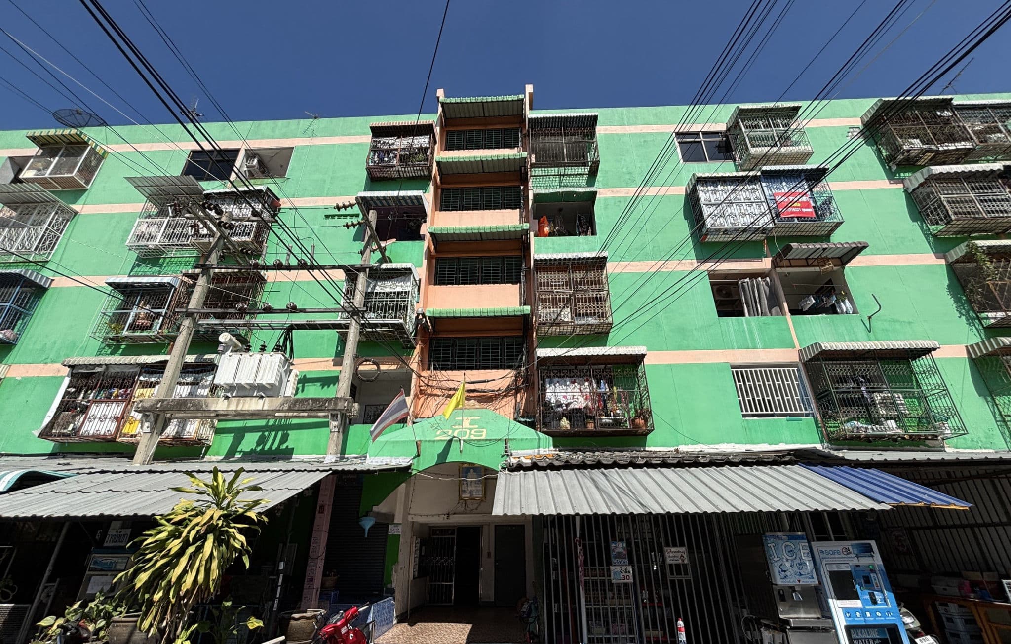 c0c5a8cc-152849-0.jpg