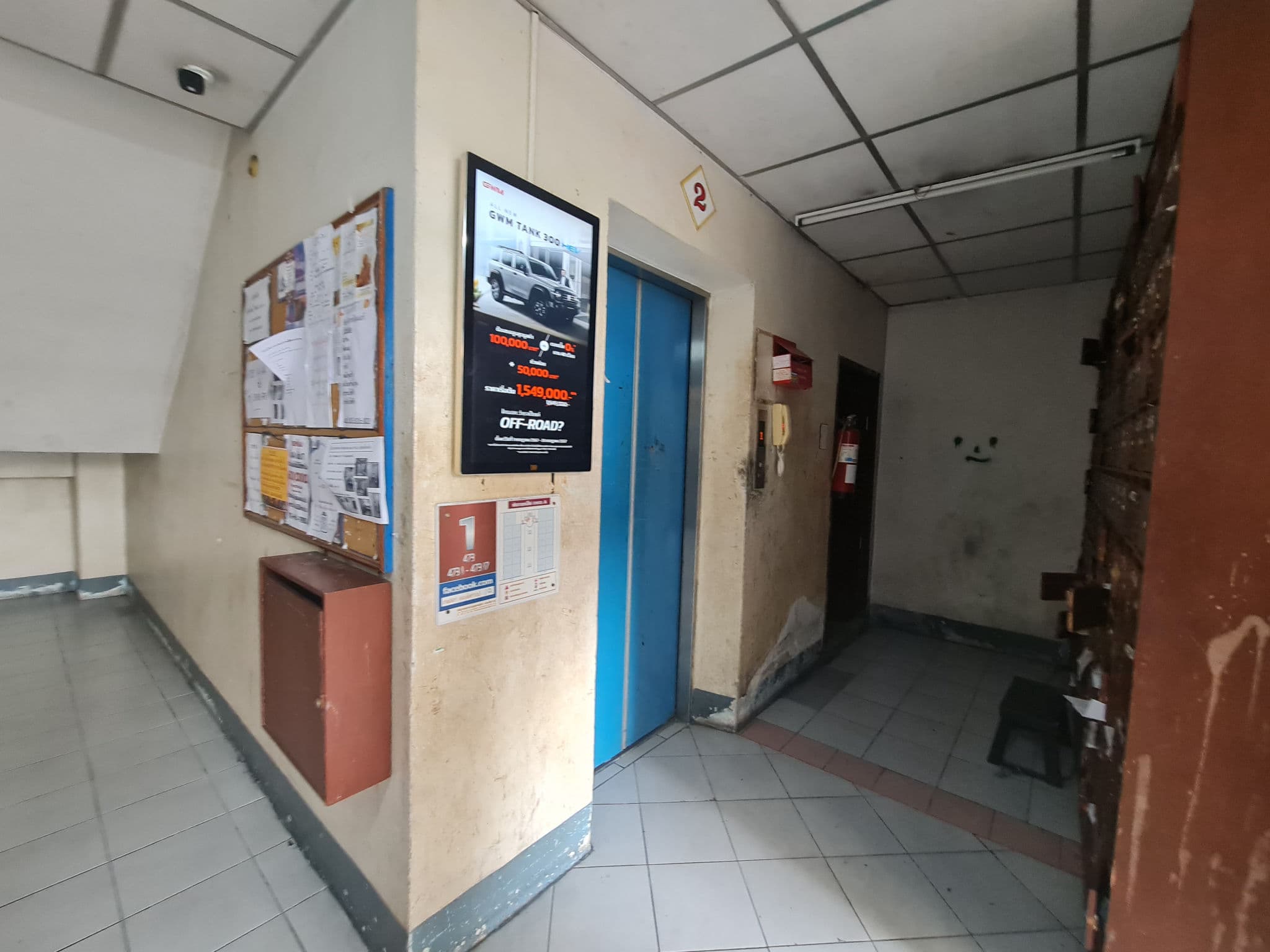 d04c92f8-144366-2.jpg