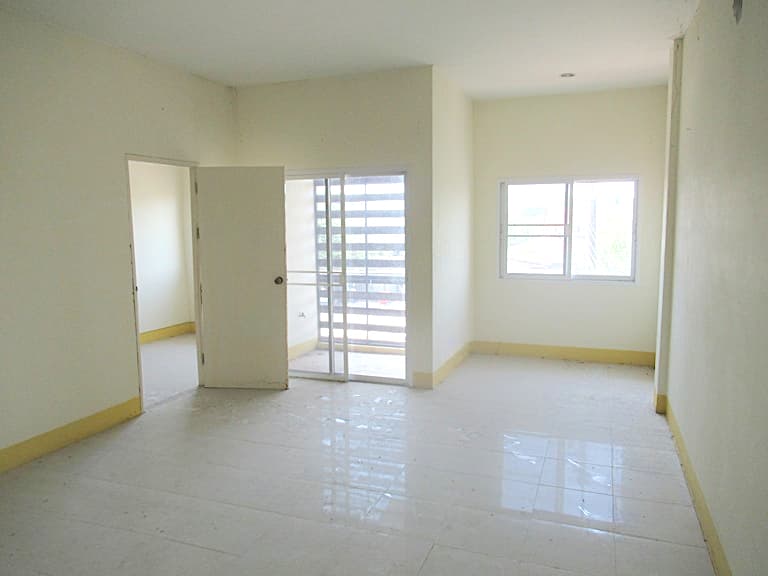 552ea776-52696-3.jpg