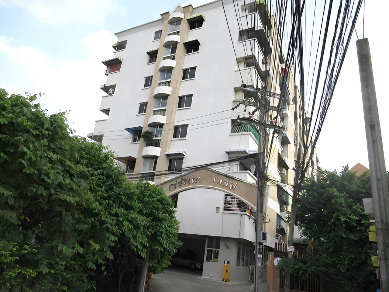 14213285-59411-5.jpg