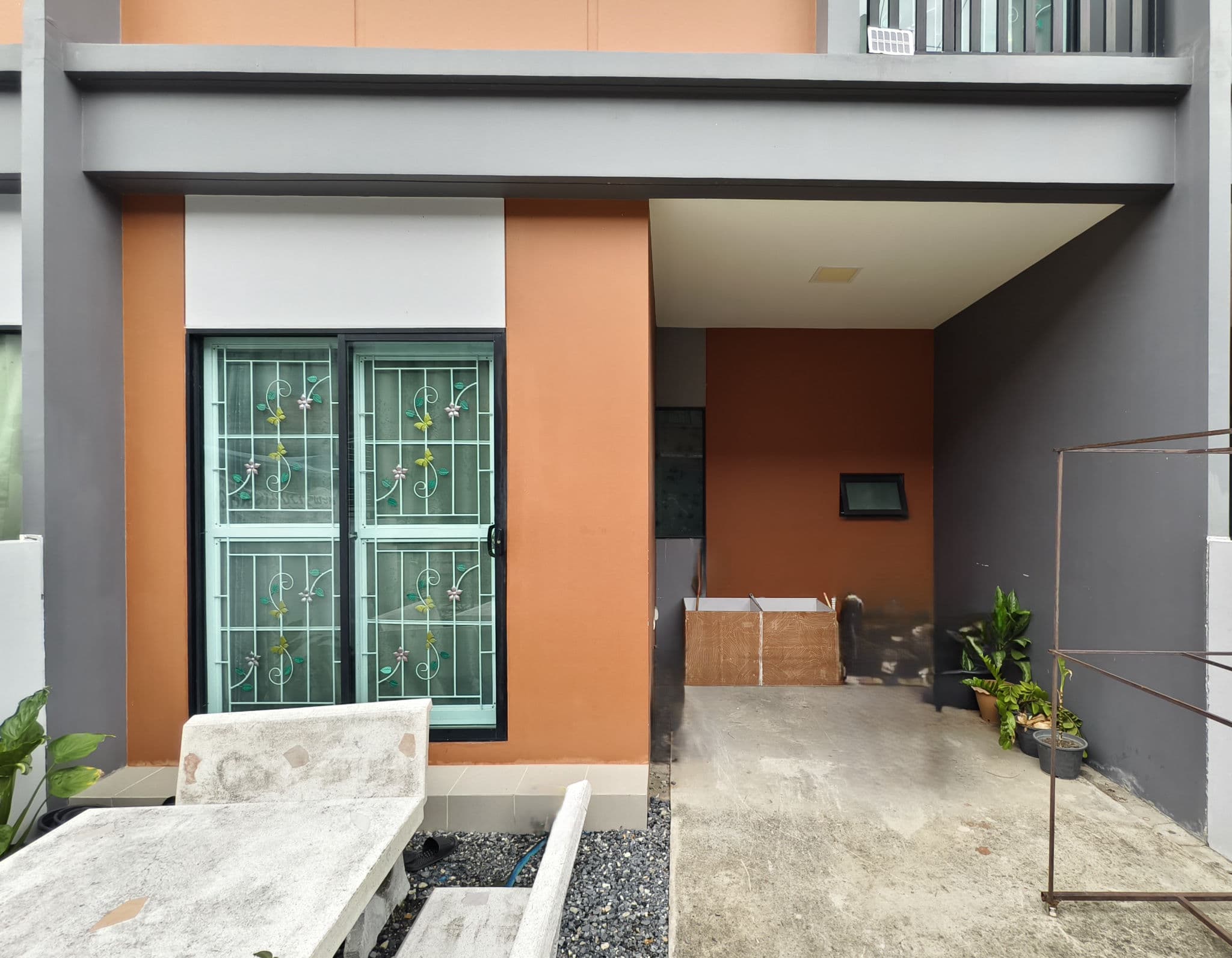 64c5ae21-148694-2.jpg