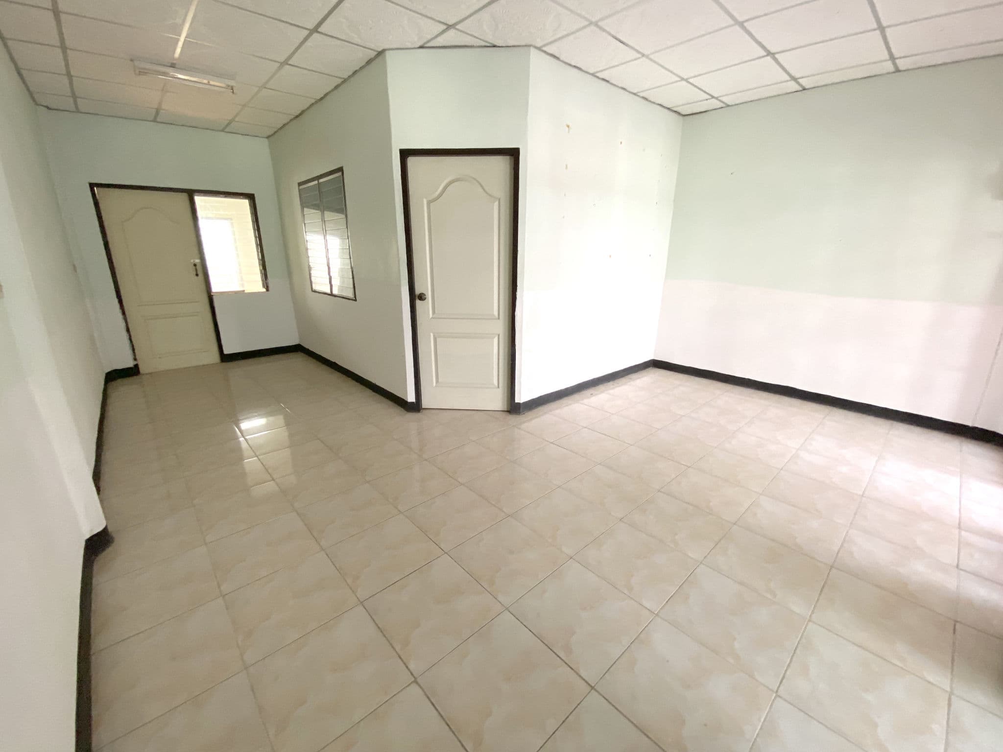 61e362e5-60981-1.jpg