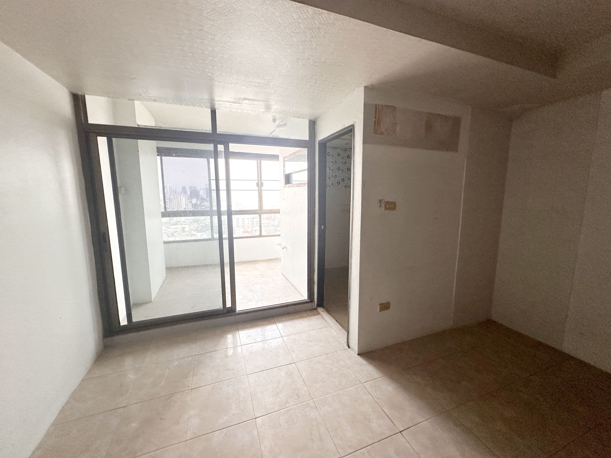 7631b027-141516-6.jpg