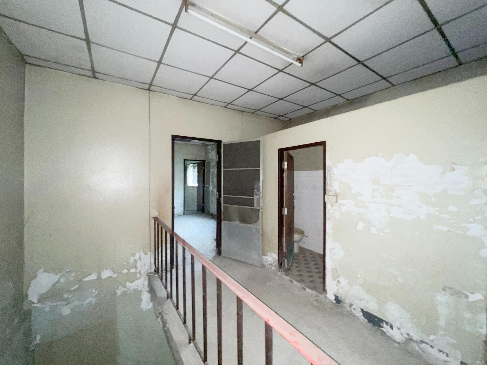 0509eb2b-34413-4.jpg