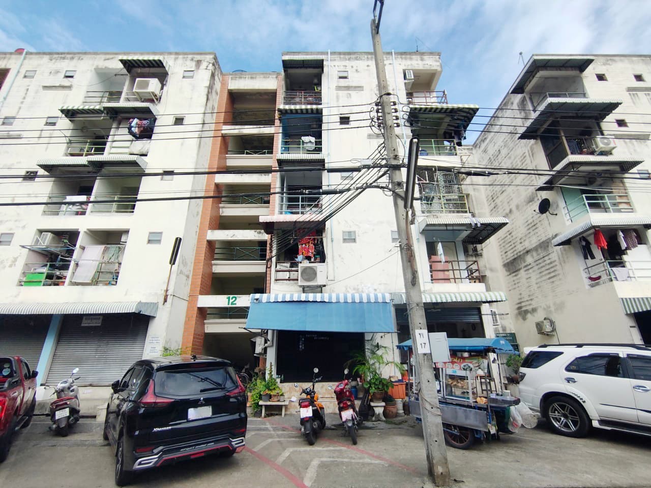5cf1ad57-143752-2.jpg