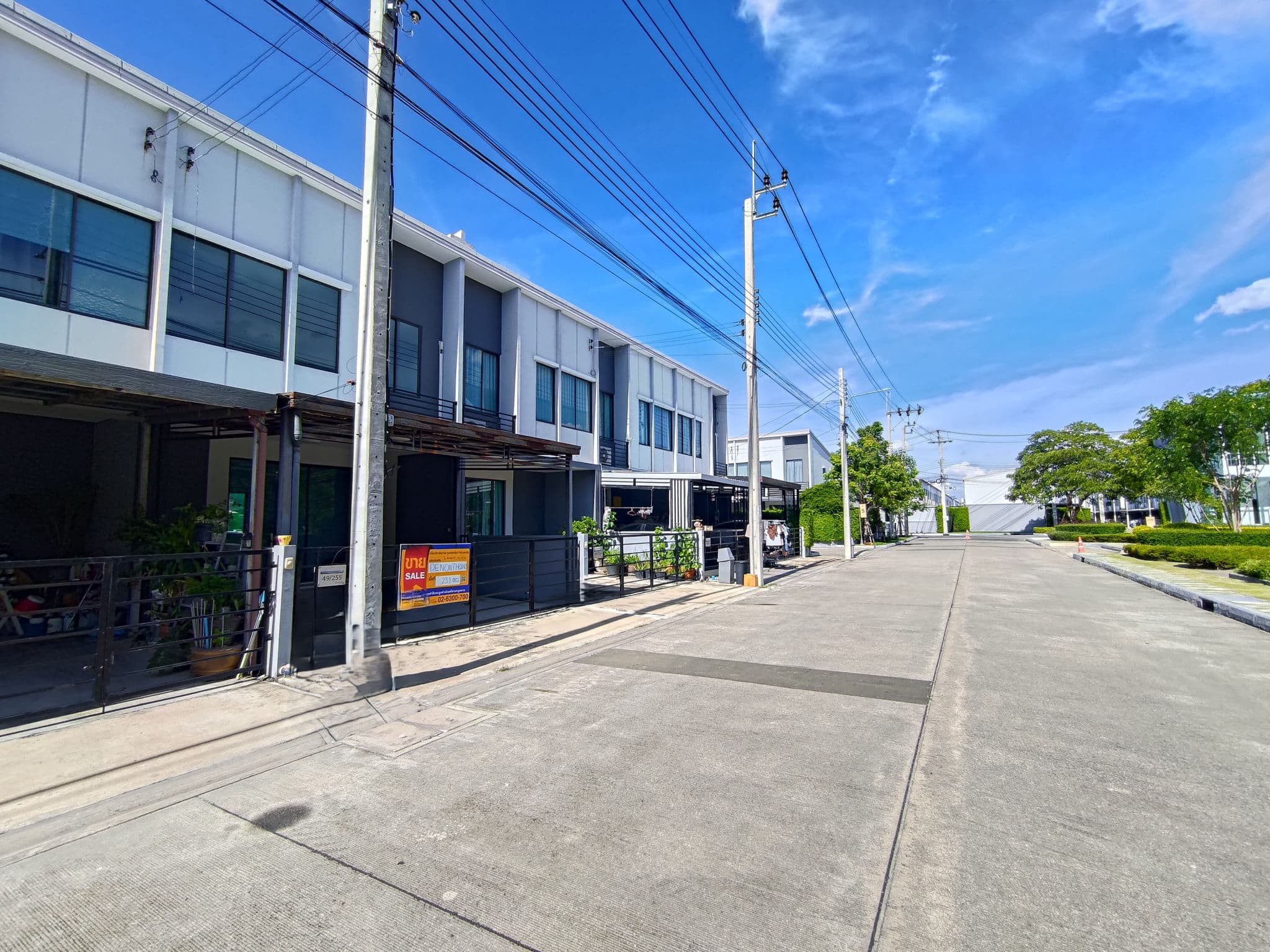 d06754f7-148499-10.jpg