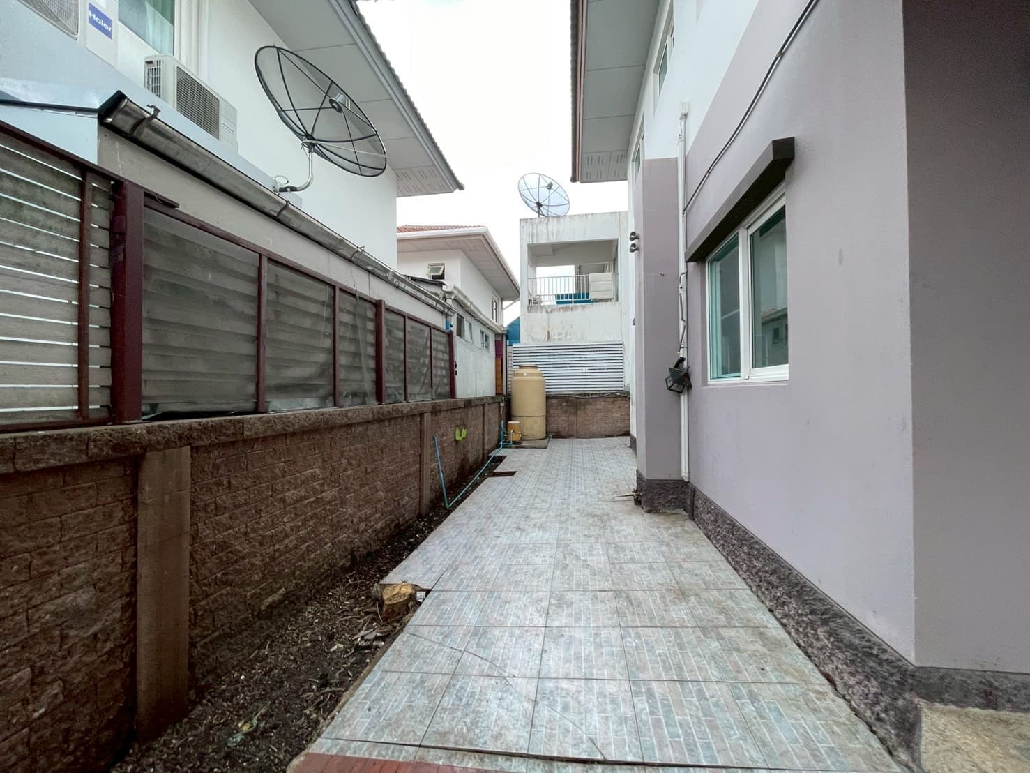 LINE_ALBUM__199ซ36_250912_37.jpg