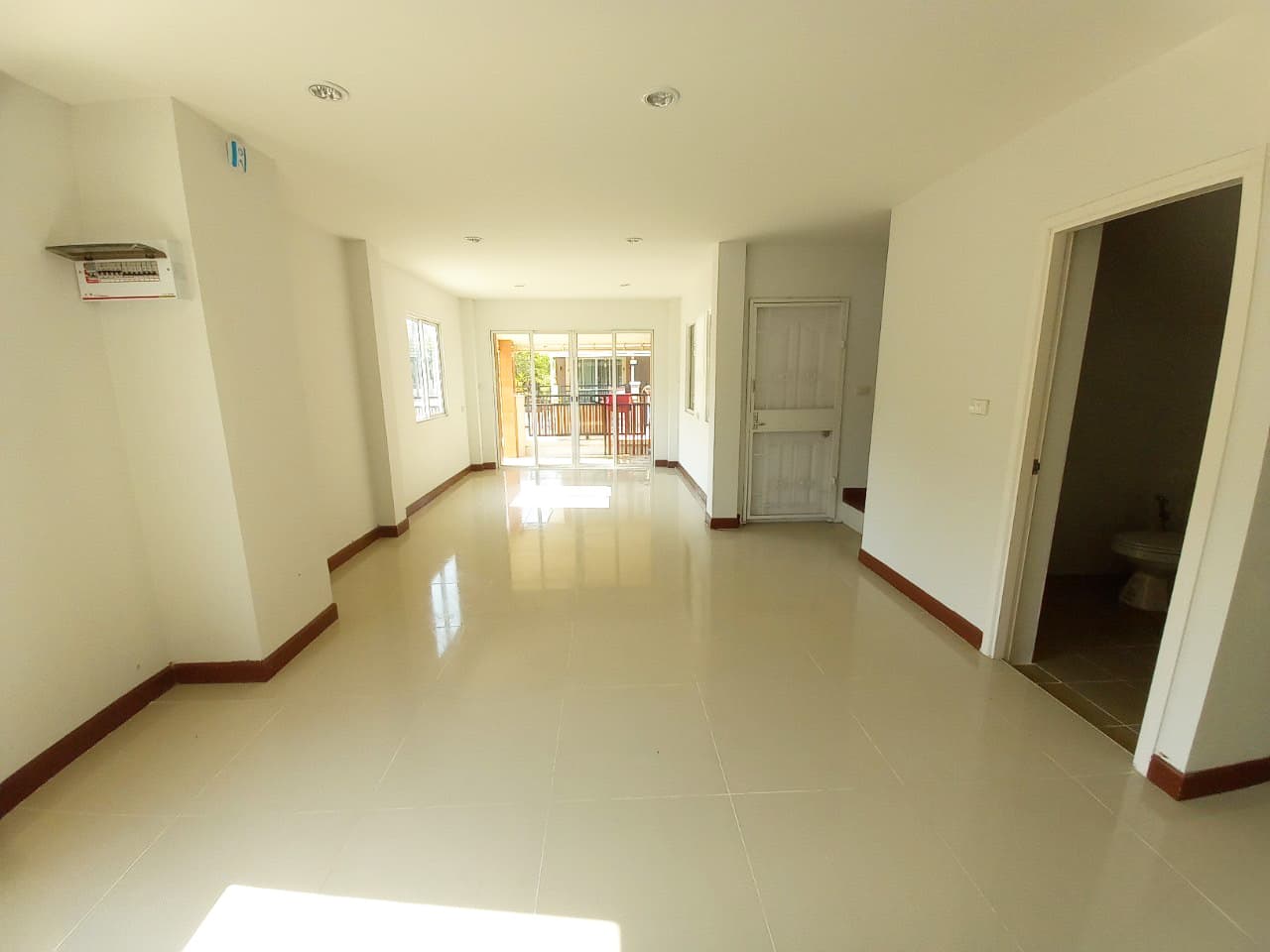 02cec46f-134105-2.jpg